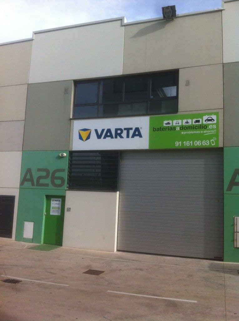 Fachada de nuestra tienda en Madrid